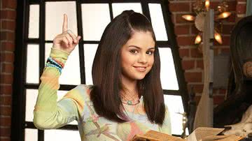 Imagem promocional de Selena Gomez para 'Os Feiticeiros de Waverly Place' - Divulgação/Disney Channel
